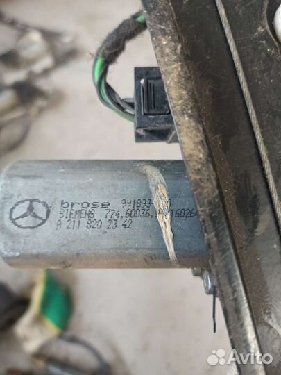 Стеклоподъемник электрический задний левый Mercede