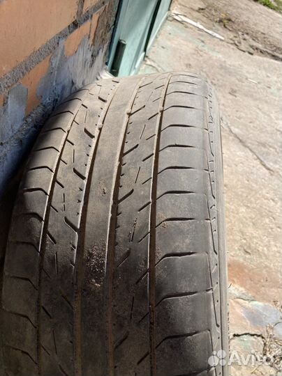 Toyo DRB 215/55 R17 94V
