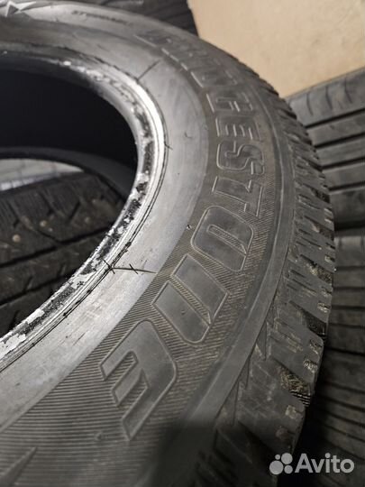 Bridgestone Ice Cruiser 7000 215/65 R16