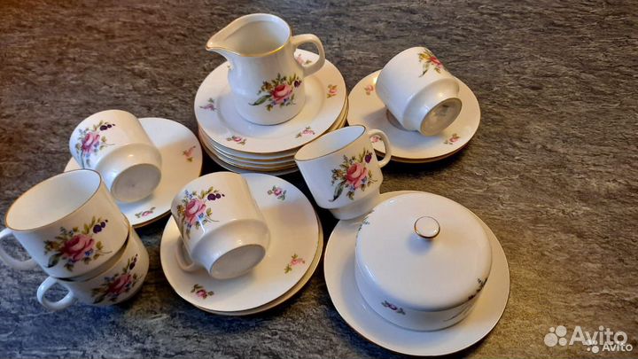 Чайный фарфоровый сервиз
