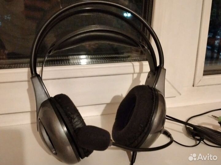 Игровые наушники с микрофоном