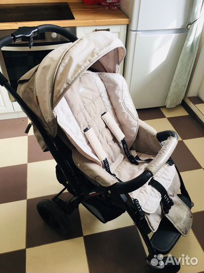 Прогулочная коляска Infinity Comfort Lux SH 669