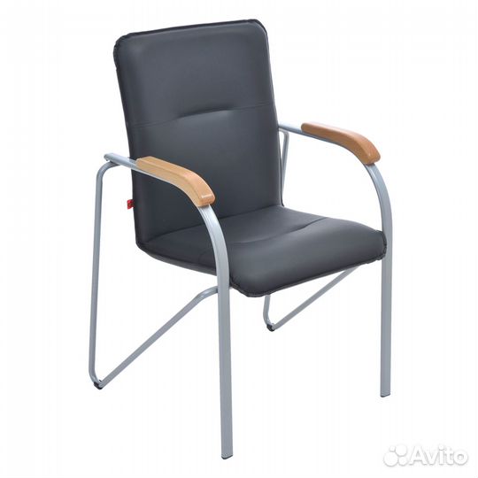 Офисный стул чёрный