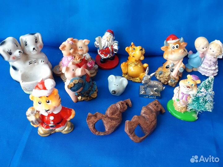 Фигурки сувениры копилки колокольчики