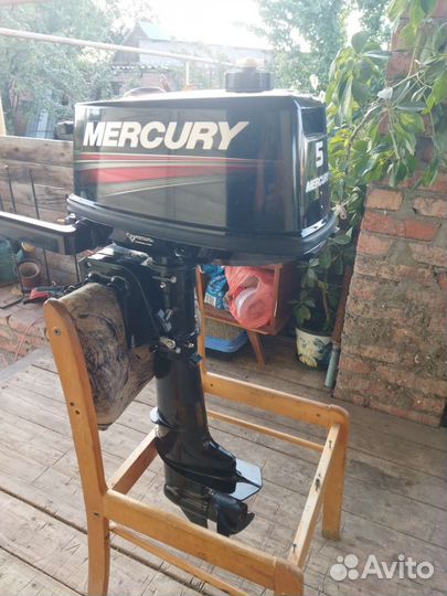Мотор подвесной лодочный Mercury 5 двухтактный