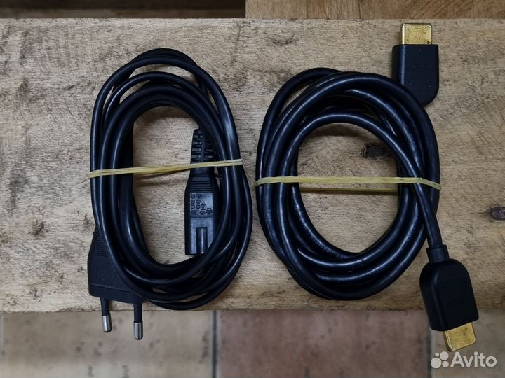 Playstation 3 Slim прошитая +станция для геймпадов