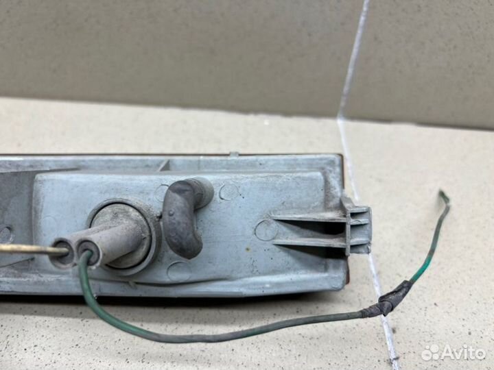 Указатель поворота левый Toyota Town/Masterace V