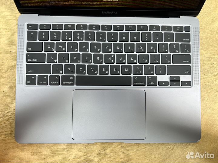 MacBook Air 13 M1 8/256Gb Space Gray 99акб