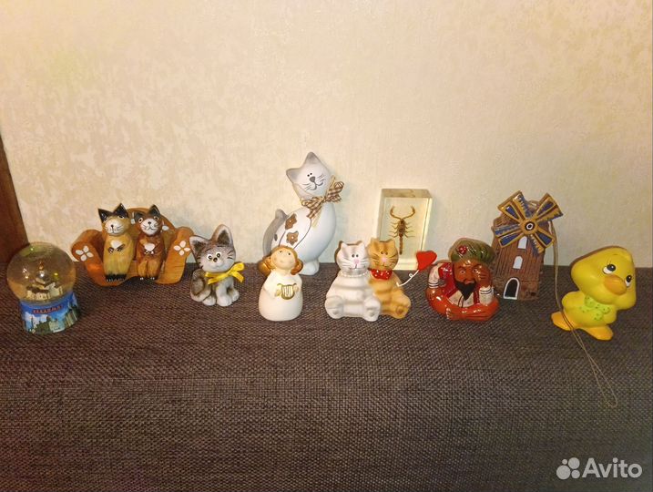 Статуэтки, магнитики