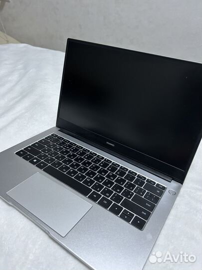 Huawei matebook d 14 i3/256