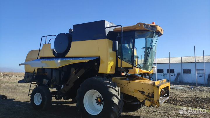 Комбайн New Holland СS, 2008