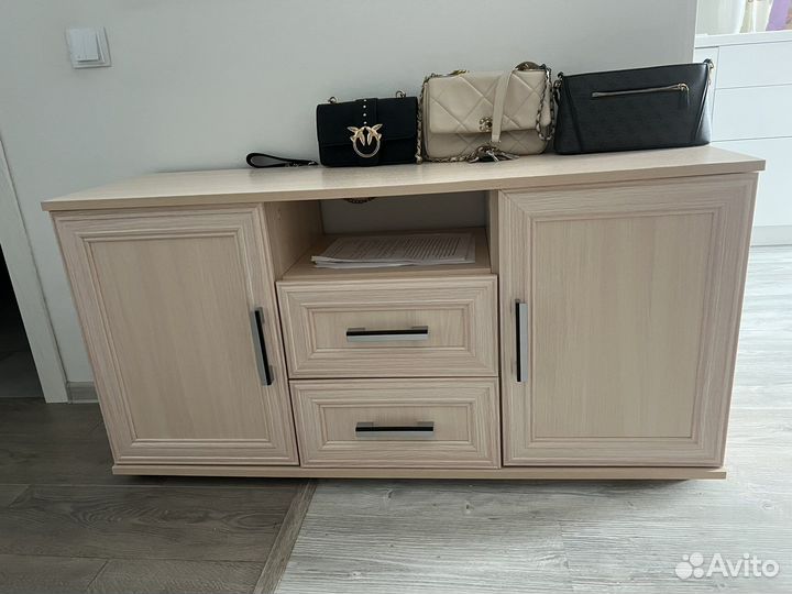 Тумба под телевизор