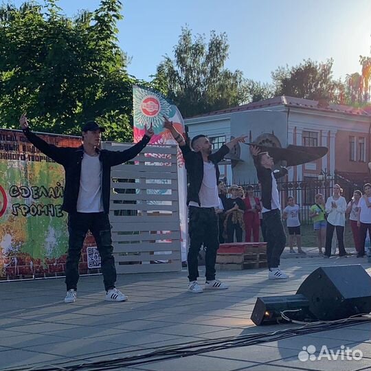 Танцевальный мужской коллектив шоу группа Skype’S