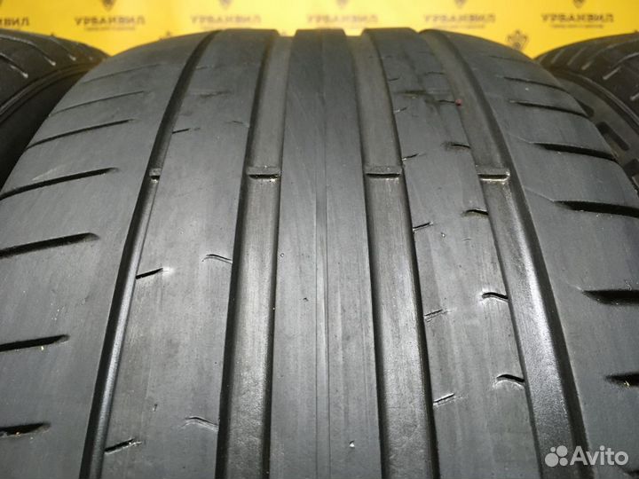 Pirelli P Zero 255/40 R21 102Y