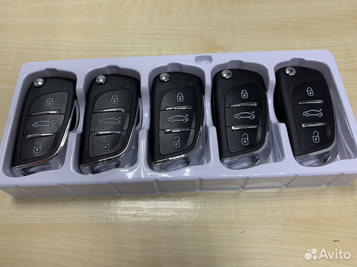 Ключи Пежо 433.9 MHz новый стиль