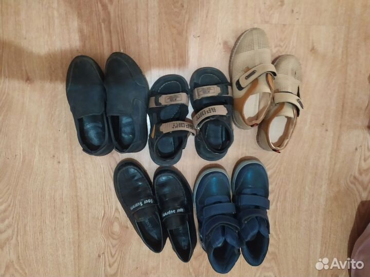 Отдам бесплатно обувь