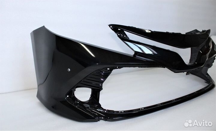 Camry 70 Передний бампер для 2.0 черный без дефект