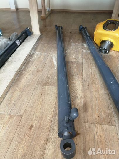 Гидроцилиндр телескопа рукояти Terex 820,860