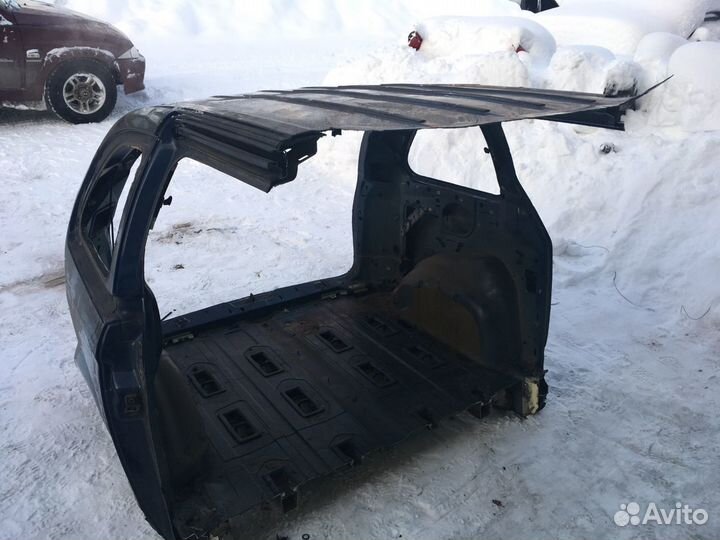 Задняя часть кузова Chrysler Voyager