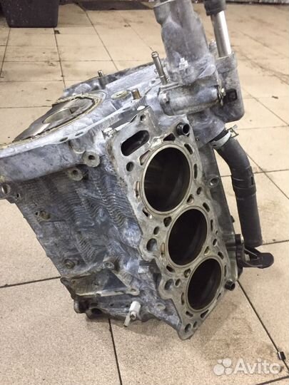 Блок двигателя lexus toyota 1mz