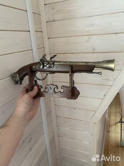 Пистолет зажигалка (под 18 век) сувенирный