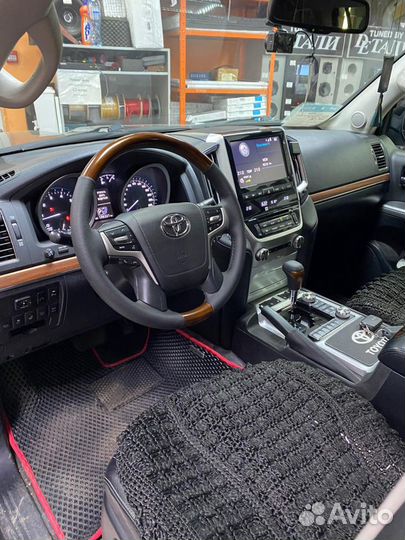 Рестайлинг Салона Toyota Land Cruiser 200