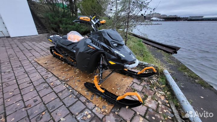 Ski doo summit 154 expert цветной дисплей 2024