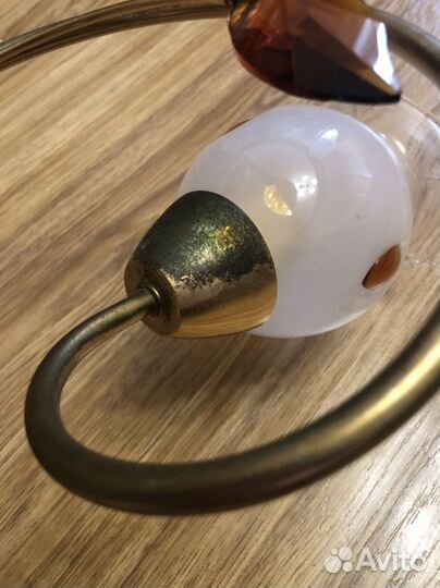 Потолочная люстра, светильник. 3 плафона