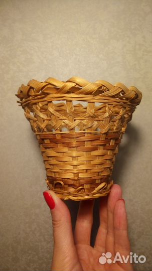 Корзинка декоративная плетенная
