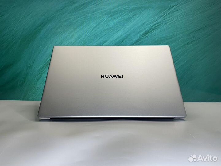 Ультрабук Huawei MateBook 15 / Core i5 / SSD