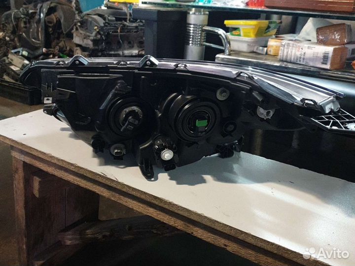 Передняя правая фара хонда CR-V 4 2011-2015