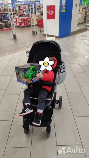 Прогулочная коляска