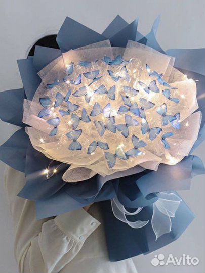 Букет из бабочек светящийся с гирляндой