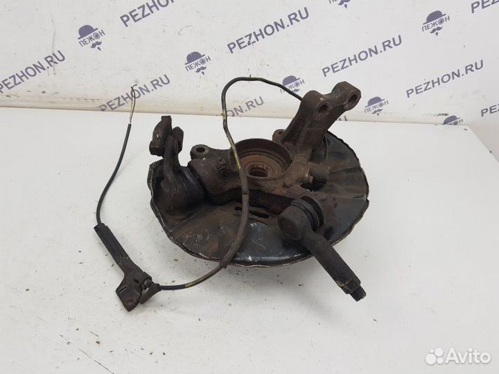 Кулак поворотный правый Toyota Avensis