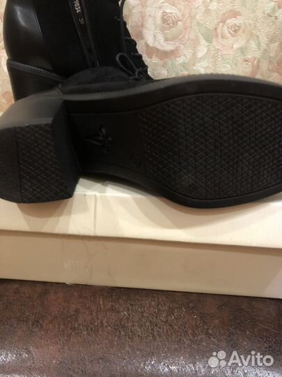 Ботильоны демисезонные 39 размер новые
