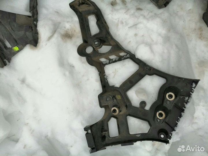 Крепления бампера для рено меган 3