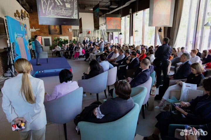 Подиум в аренду