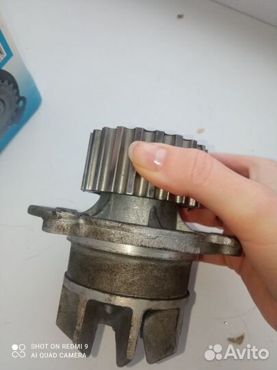 Насос водяной с металлической крыльчаткой