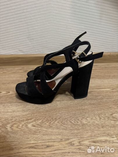 Босоножки 36 размер
