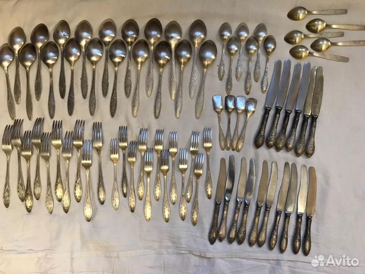 Мельхиоровые ложки вилки ножи
