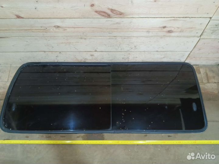 Стекло боковое Toyota Hiace 1996г