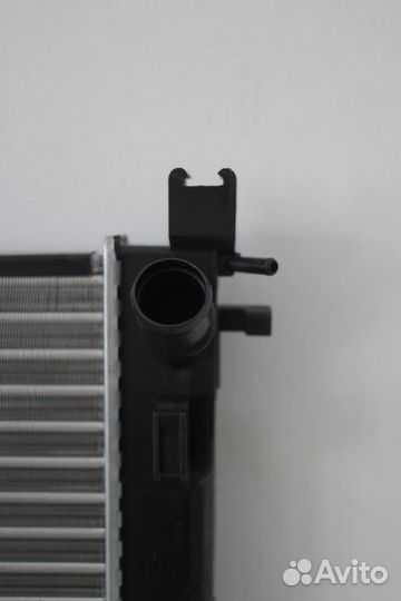 Радиатор охлаждения Лада Веста 15