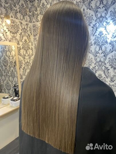 Кератиновое выпрямление волос