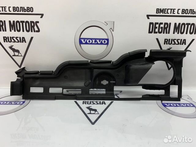 Дефлектор радиатора левый Volvo S60 V60 (2010-16)
