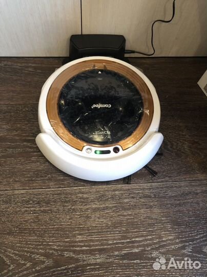 Робот пылесос