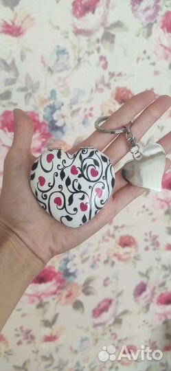 Зеркало карманное с брелком