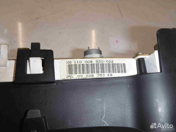 Панель приборов Opel Astra