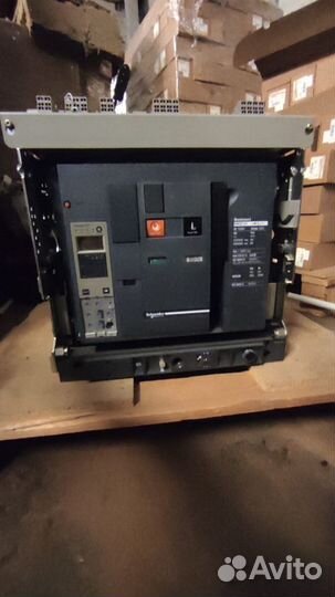 Автоматический выключатель шнайдер Мастерпак 2500А