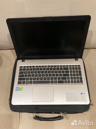 Ноутбук asus