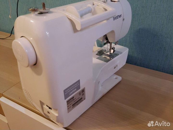 Швейная машина Brother nv20